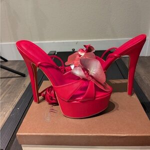 Chic Red Platform Heels with Floral Detail